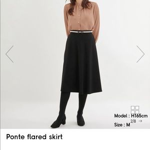 (SOLD) Flared midi classic skirt